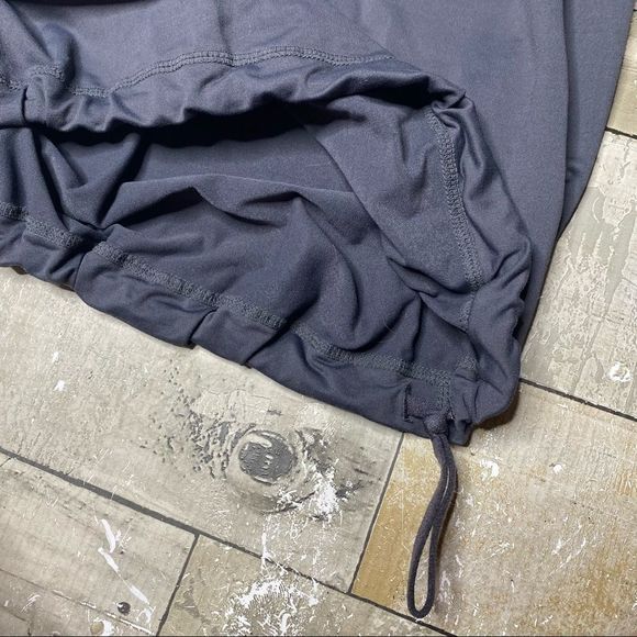 Lululemon Rehearsal Tank
Black / White Coal Tinted Canvas Super - Picture 11 of 12